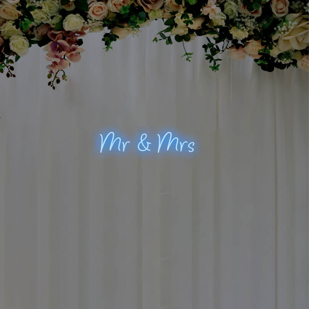 Mr & Mrs LED Neon Sign – Perfect Wedding Decor